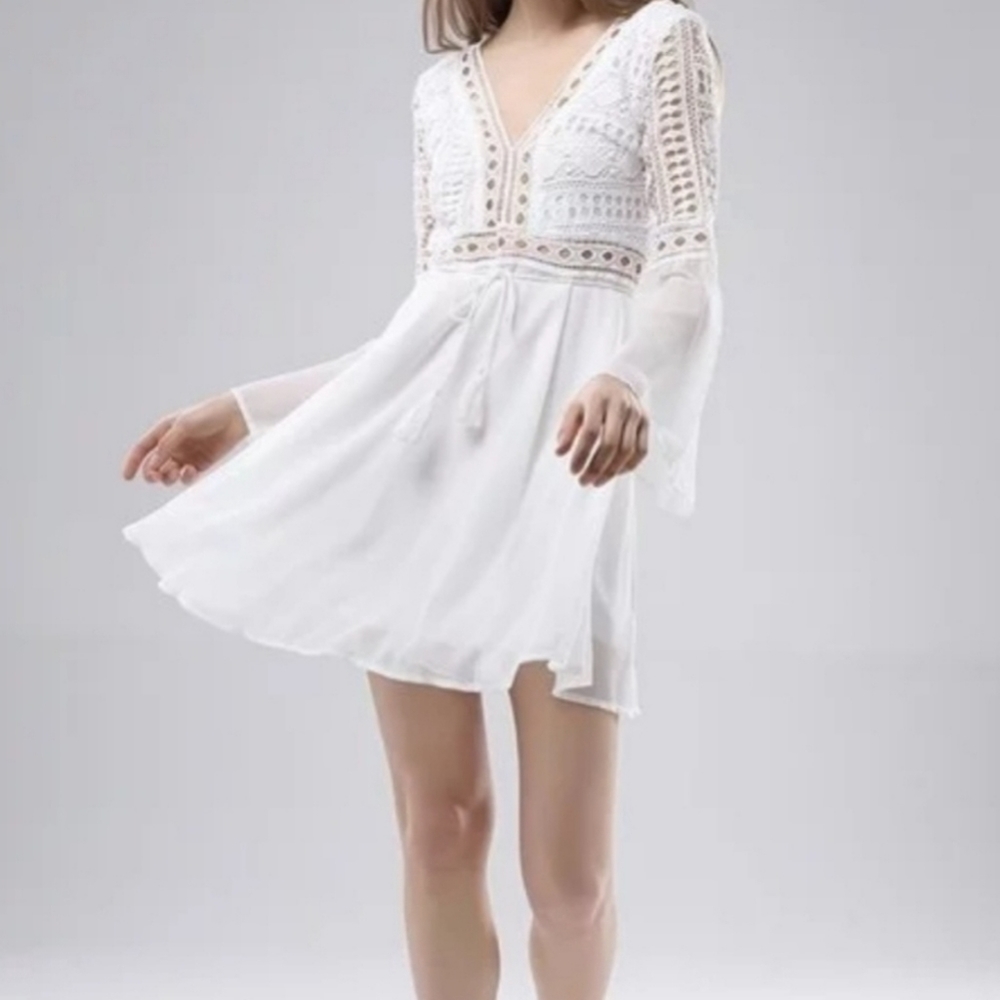 Mini dress white size large